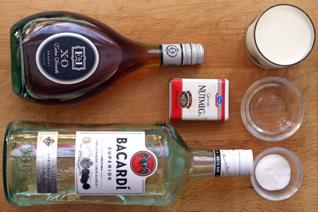 1-Milk-Punch-Ingredients